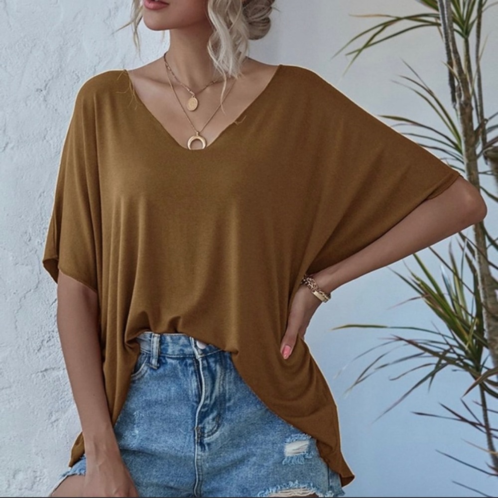 (More sizes added) Lovely Basic Solid Tee